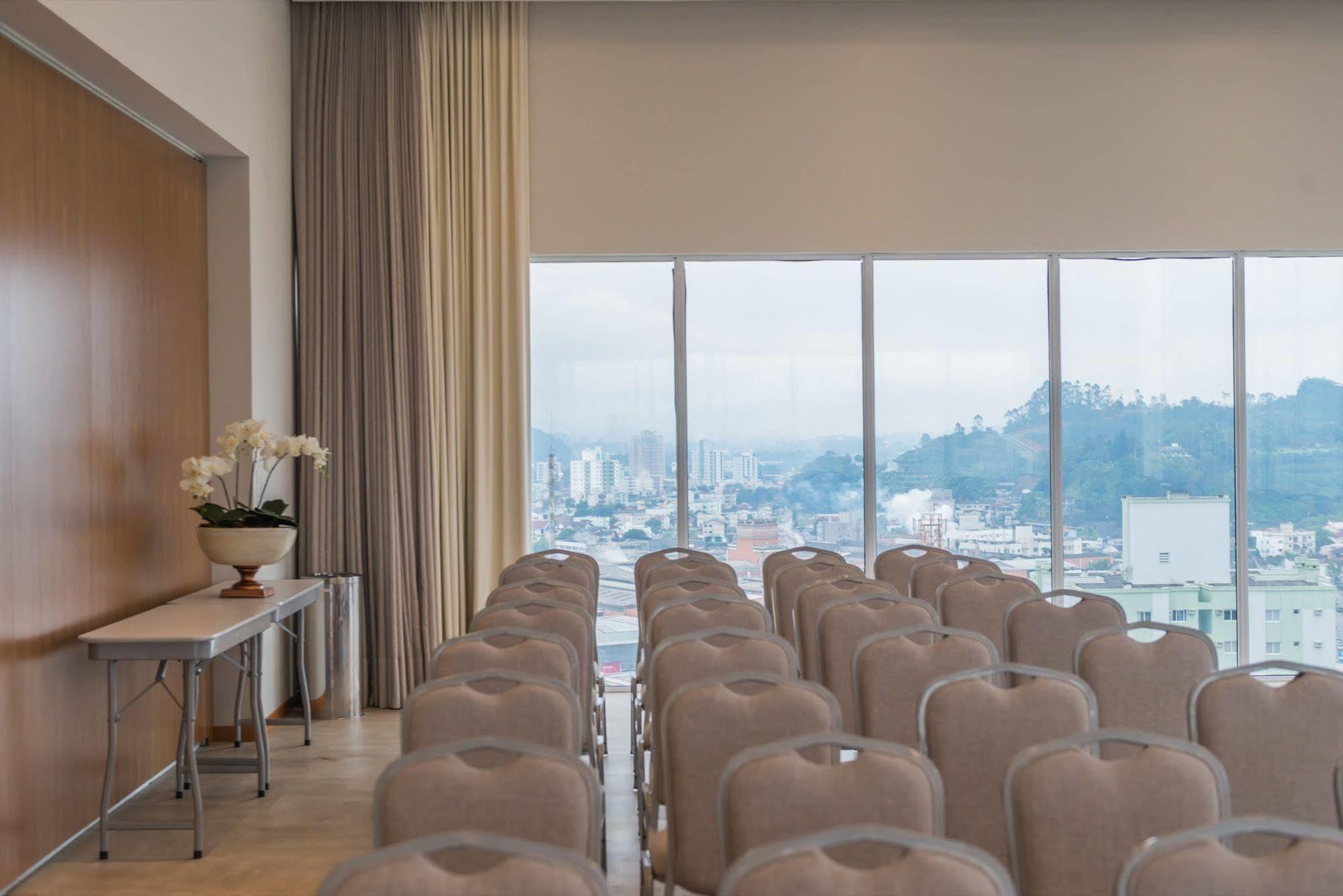 Tri Hotel Executive Brusque Εξωτερικό φωτογραφία