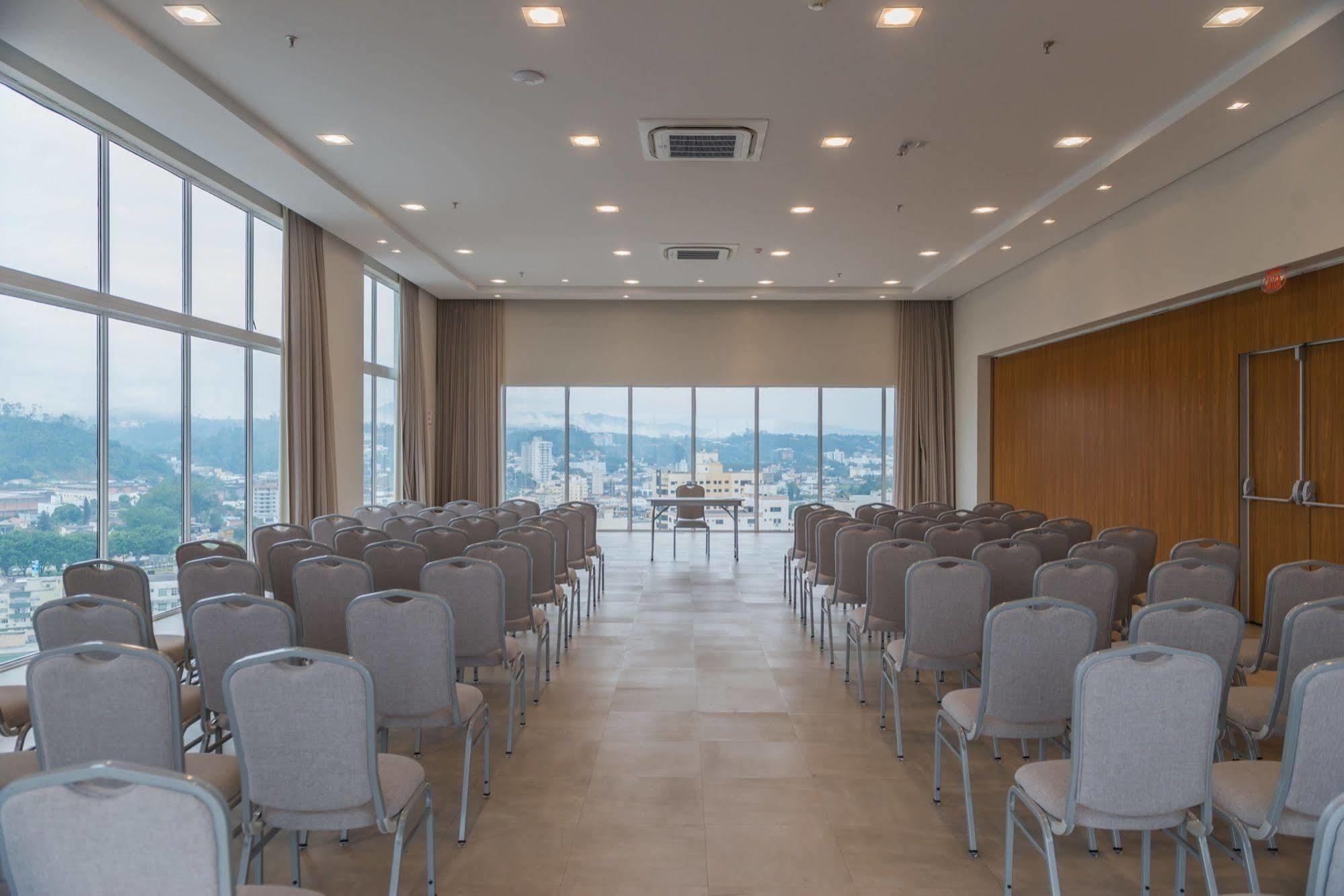 Tri Hotel Executive Brusque Εξωτερικό φωτογραφία